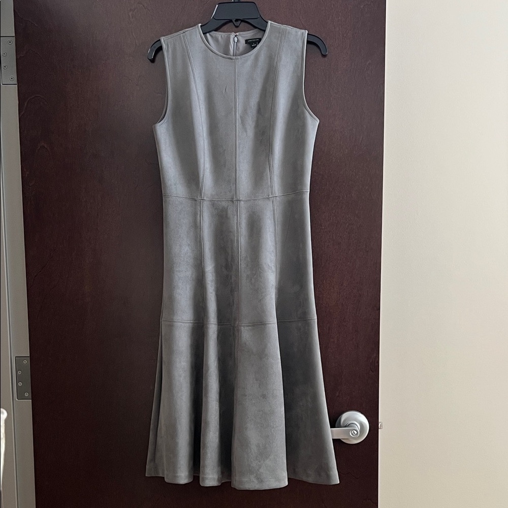 Ann Taylor Size 6 Gray Faux Suede Midi Dress